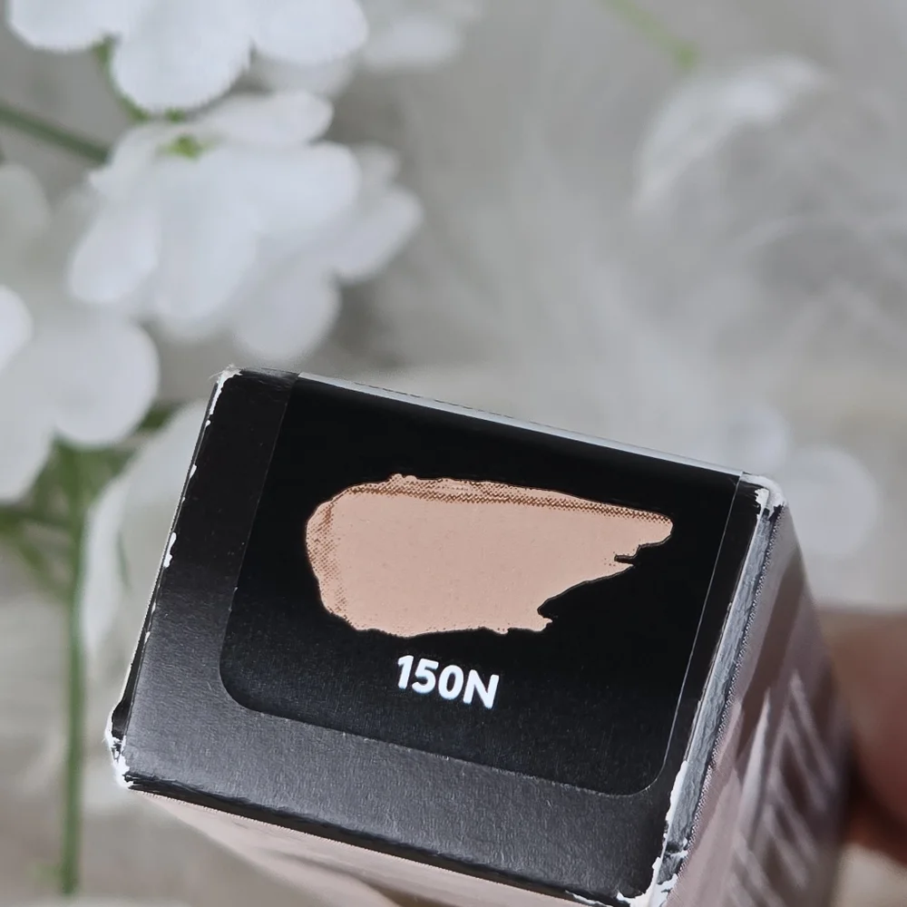 Fenty Beauty Hydrating Longwear Concealer We're Even Shade 150N Light Color New